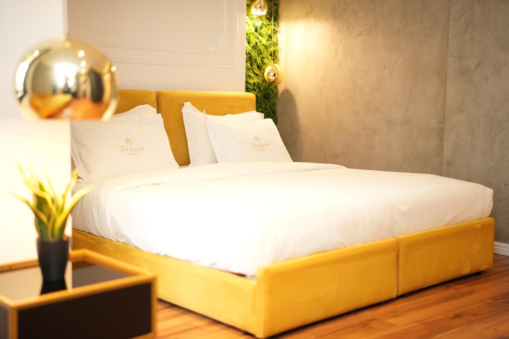 La Suite Boutique Hotel Tirana Exterior foto